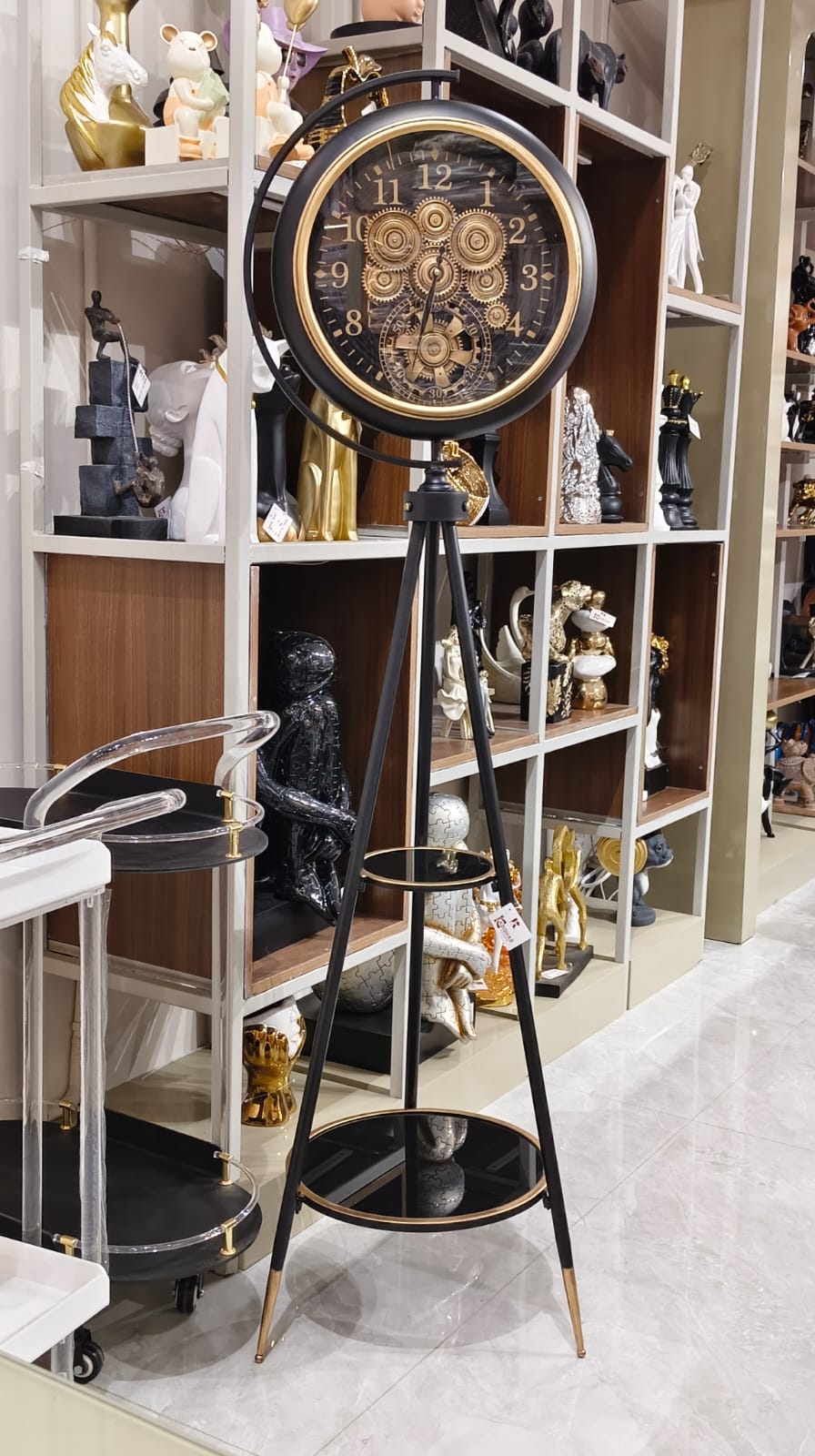 Standing clock